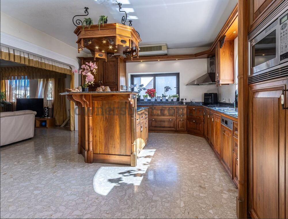 villa-in-madliena