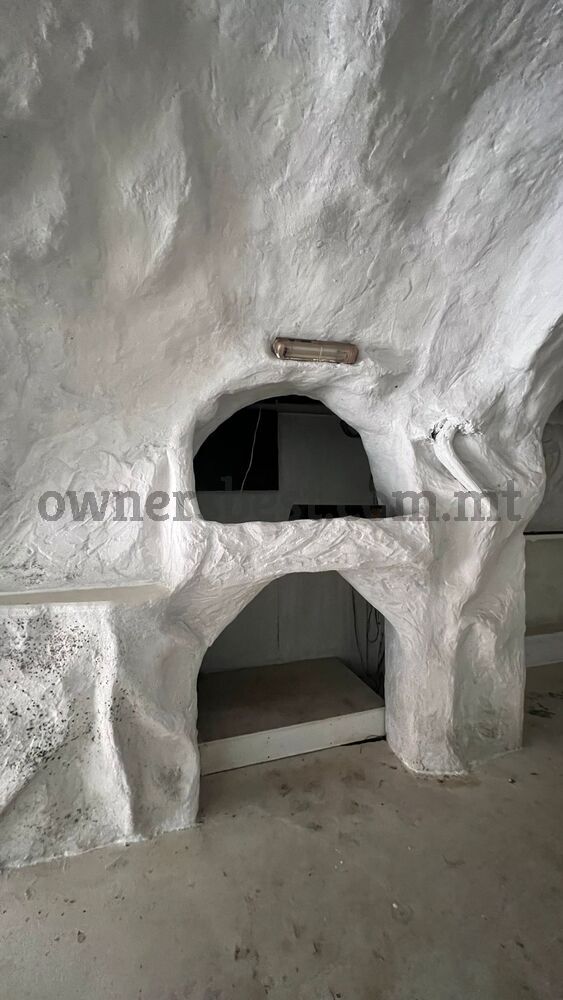 commercial-in-bugibba