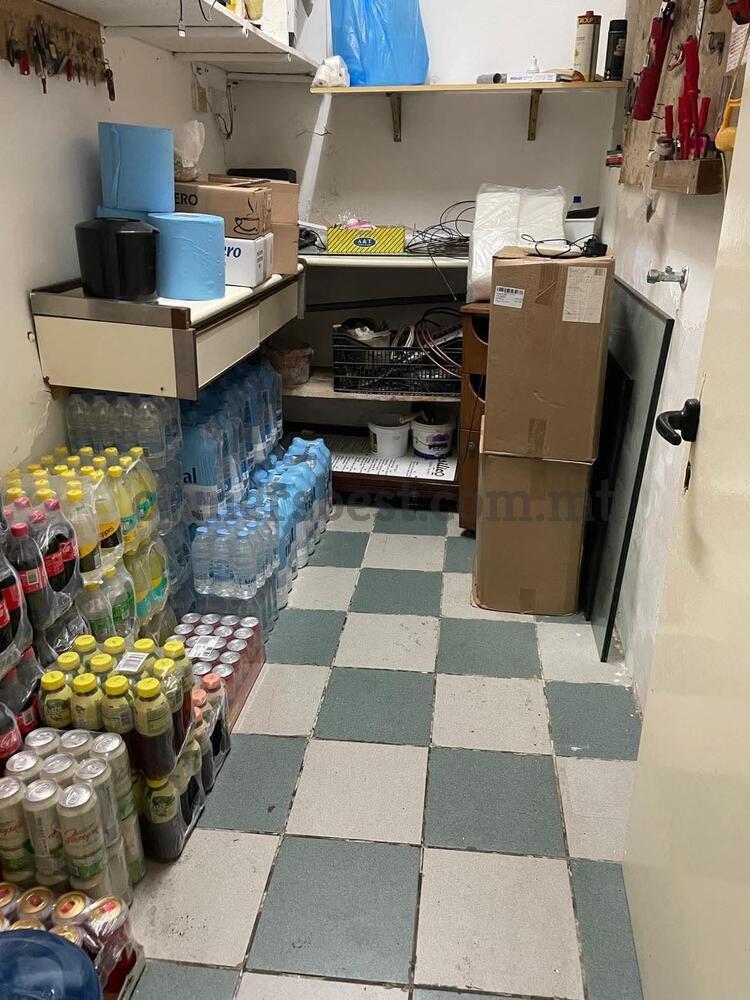 commercial-in