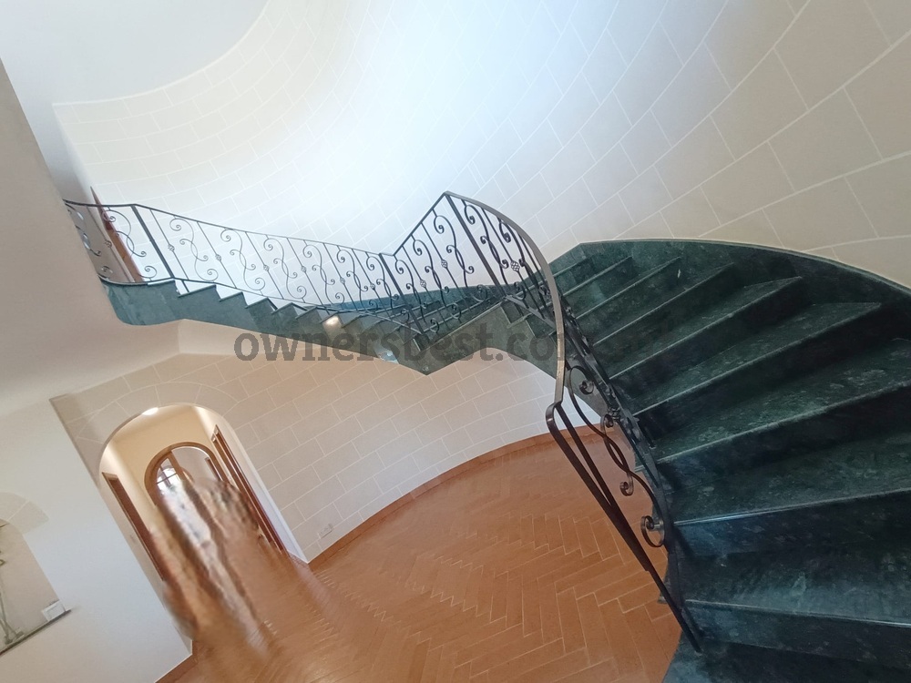 villa-in-madliena