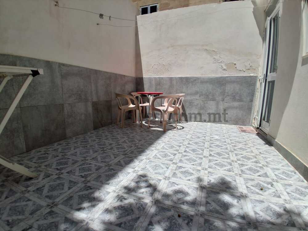 maisonette-in-bugibba