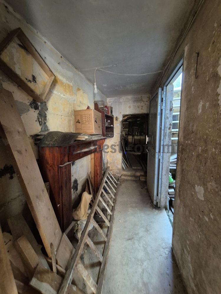 maisonette-solitary-in-birkirkara