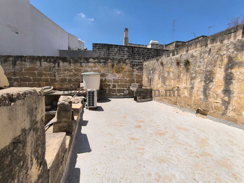 house-of-character-in-qormi