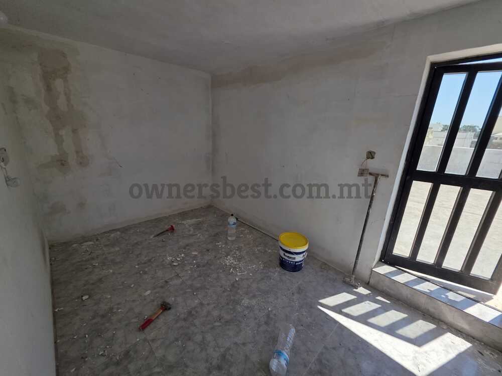 block-of-apartments-in-blata-l-bajda