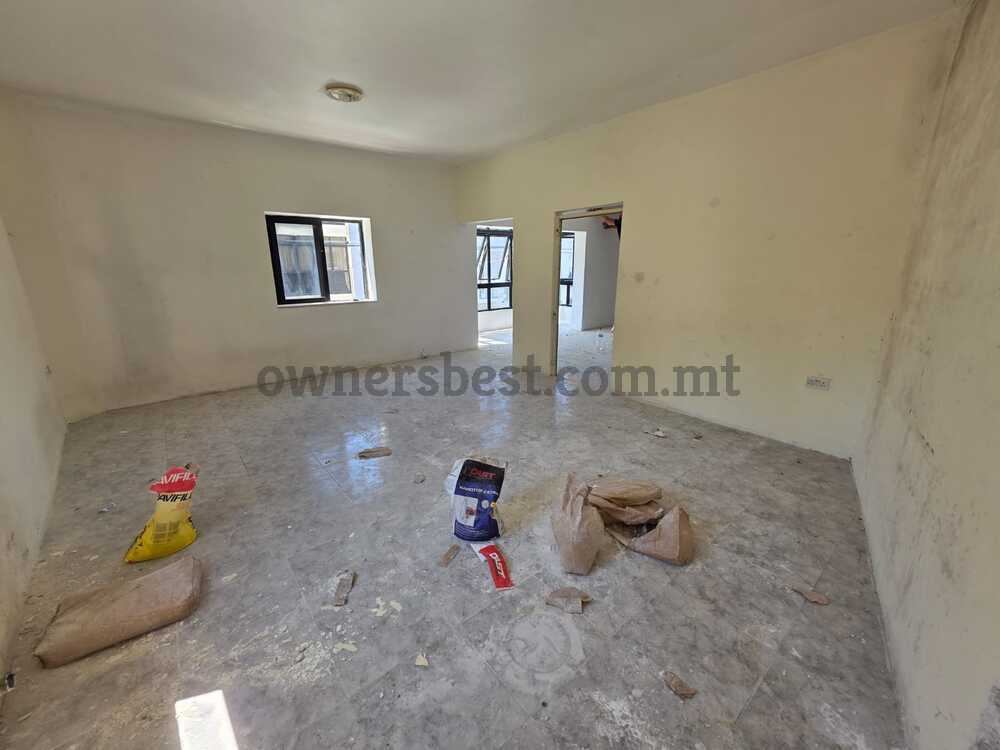 block-of-apartments-in-blata-l-bajda