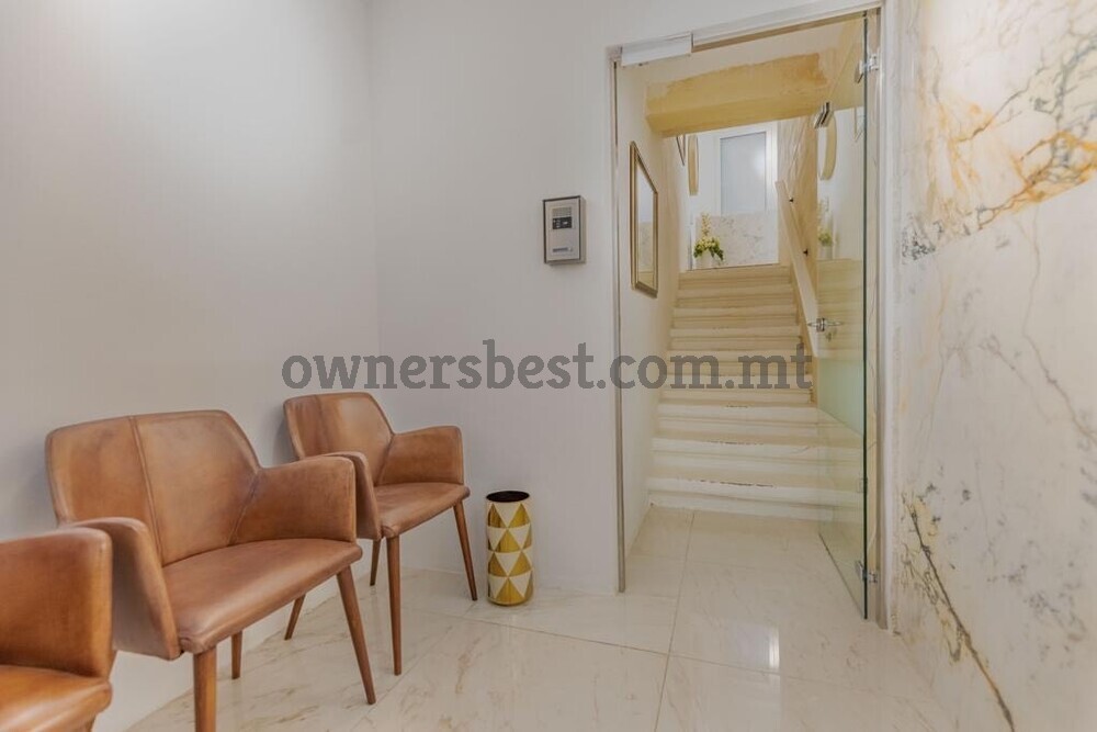 commercial-in-valletta