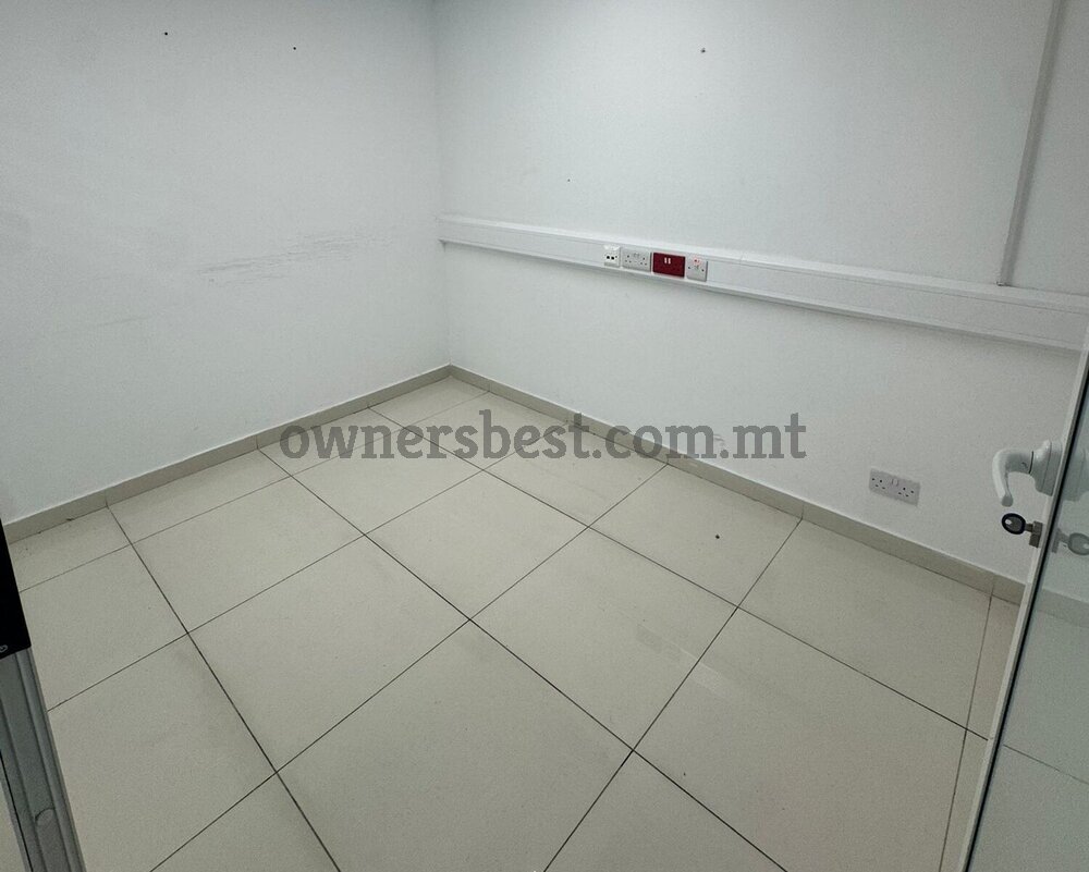 commercial-in-st-julians