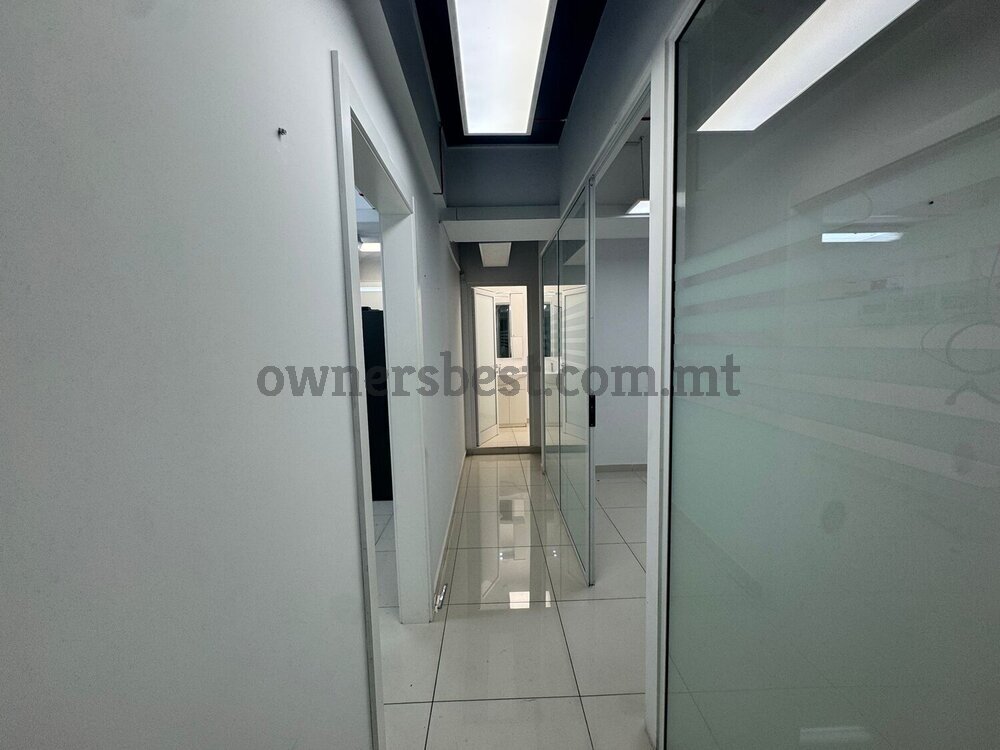 commercial-in-st-julians