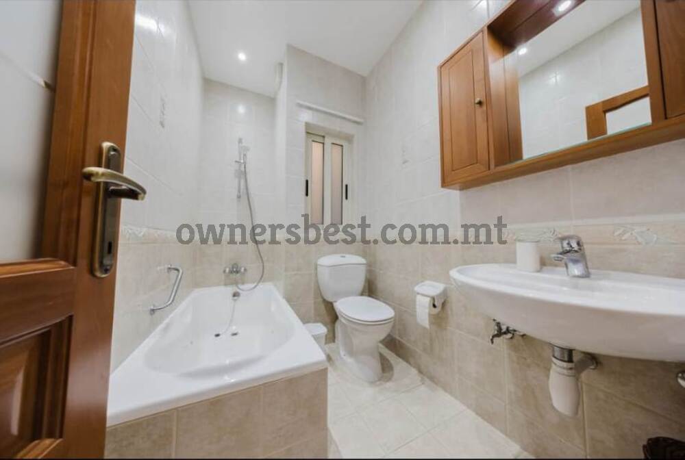penthouse-in-ghadira