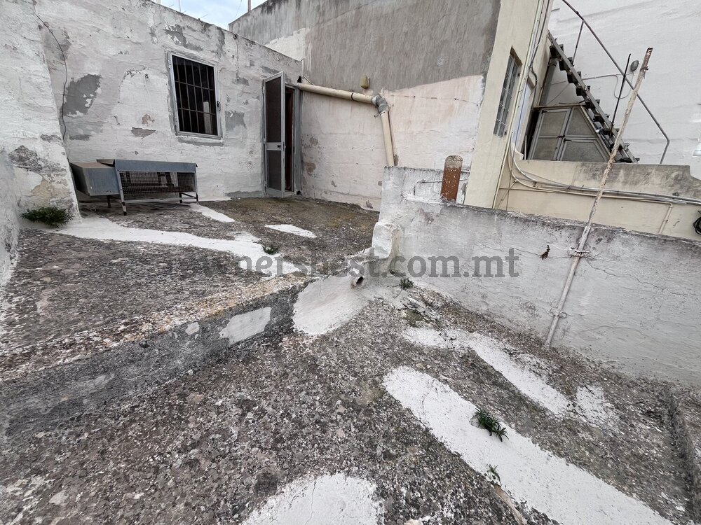 townhouse-in-st-julians