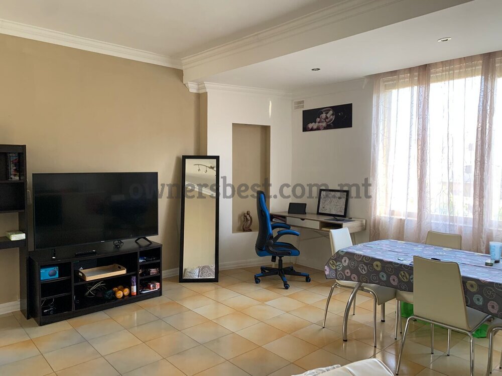 apartment-in-bahar-ic-caghaq