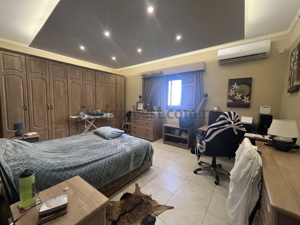 maisonette-solitary-in-birkirkara