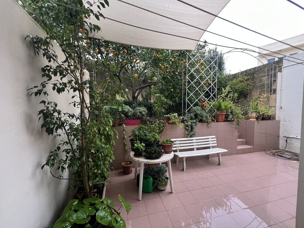 villa-in-attard