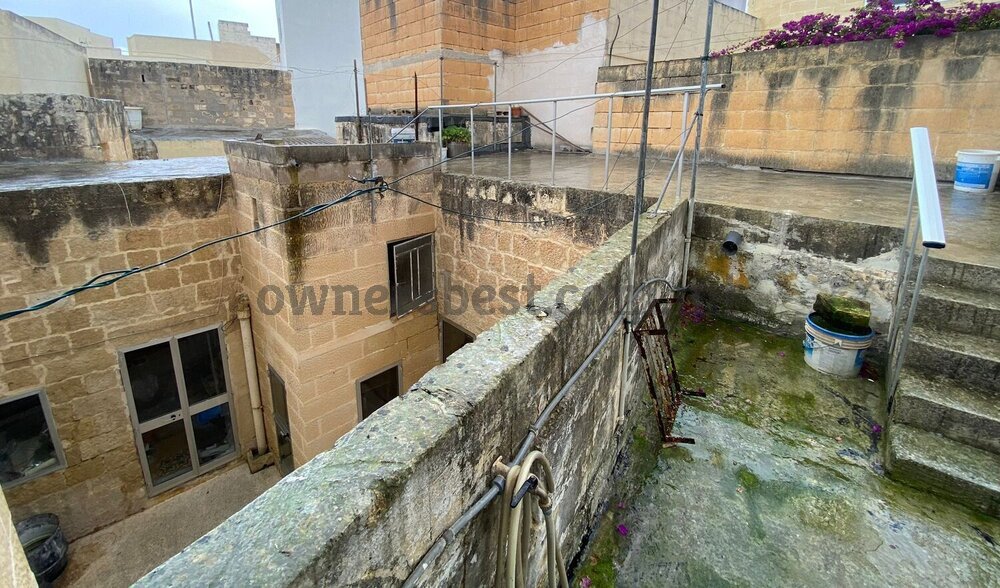 house-of-character-in-qormi
