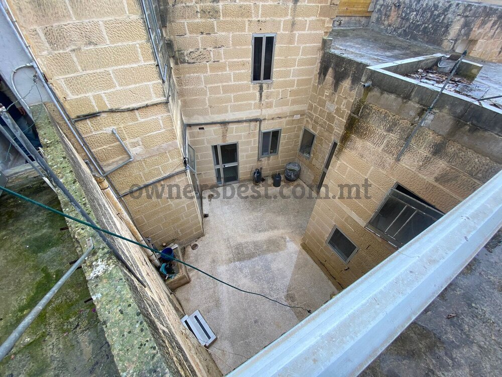 house-of-character-in-qormi