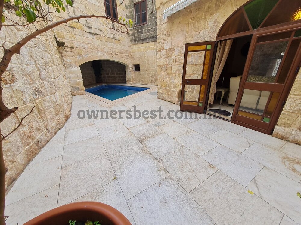 house-of-character-in-attard