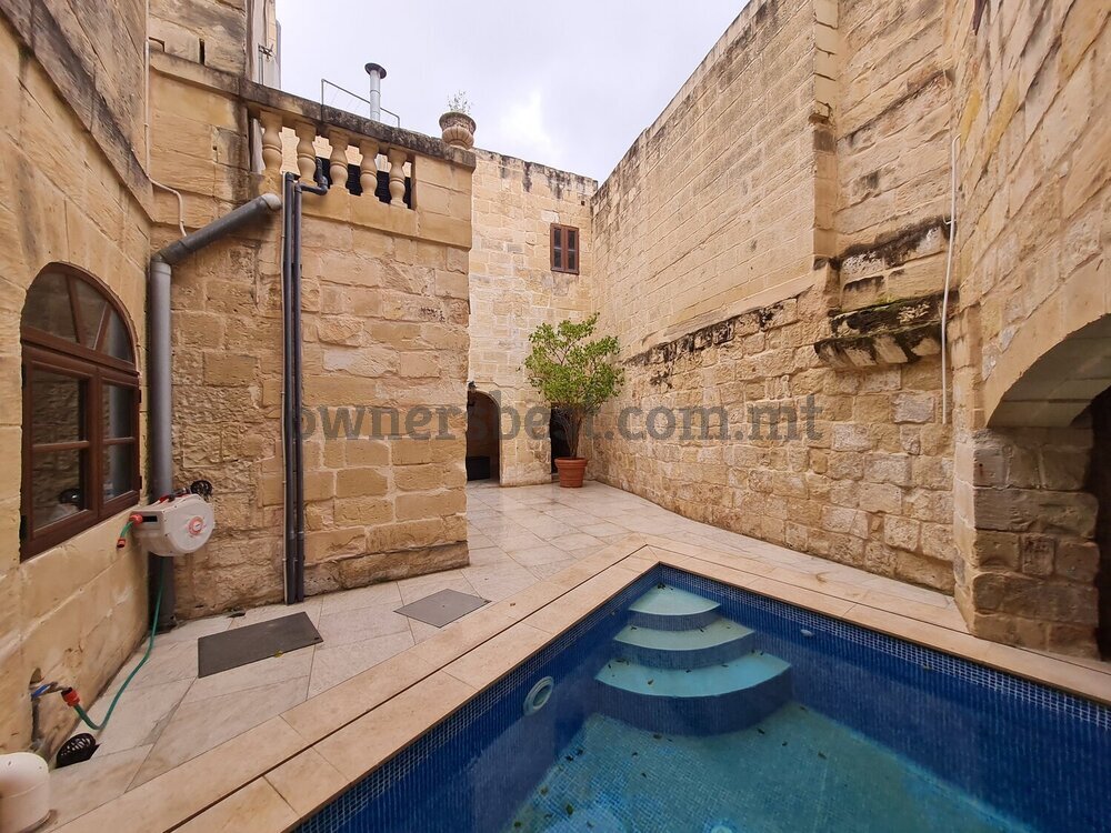 house-of-character-in-attard