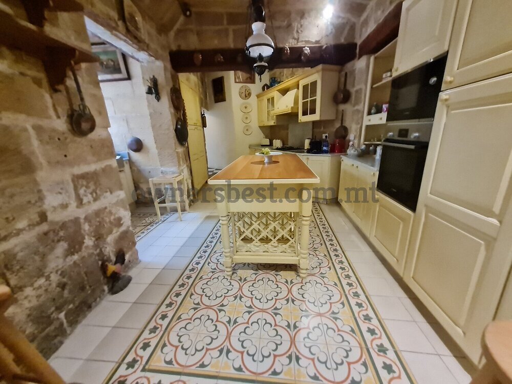 house-of-character-in-attard