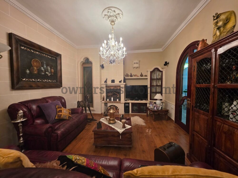 terraced-house-in-fgura