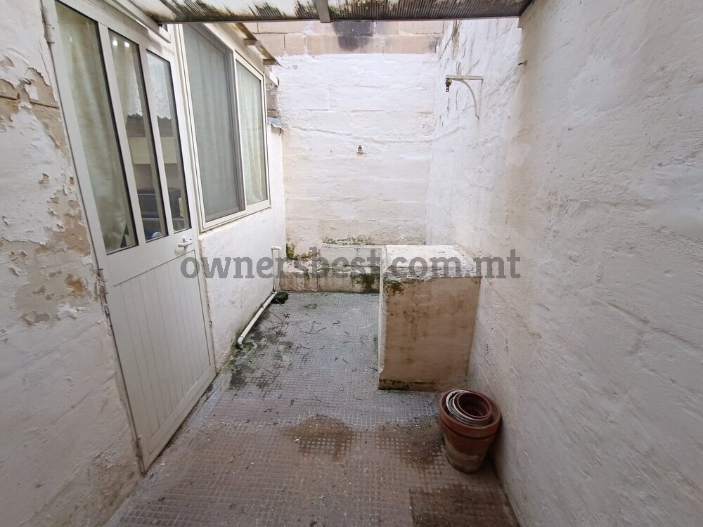 townhouse-in-paola