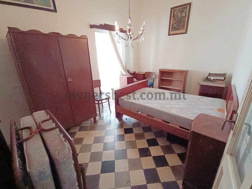townhouse-in-paola