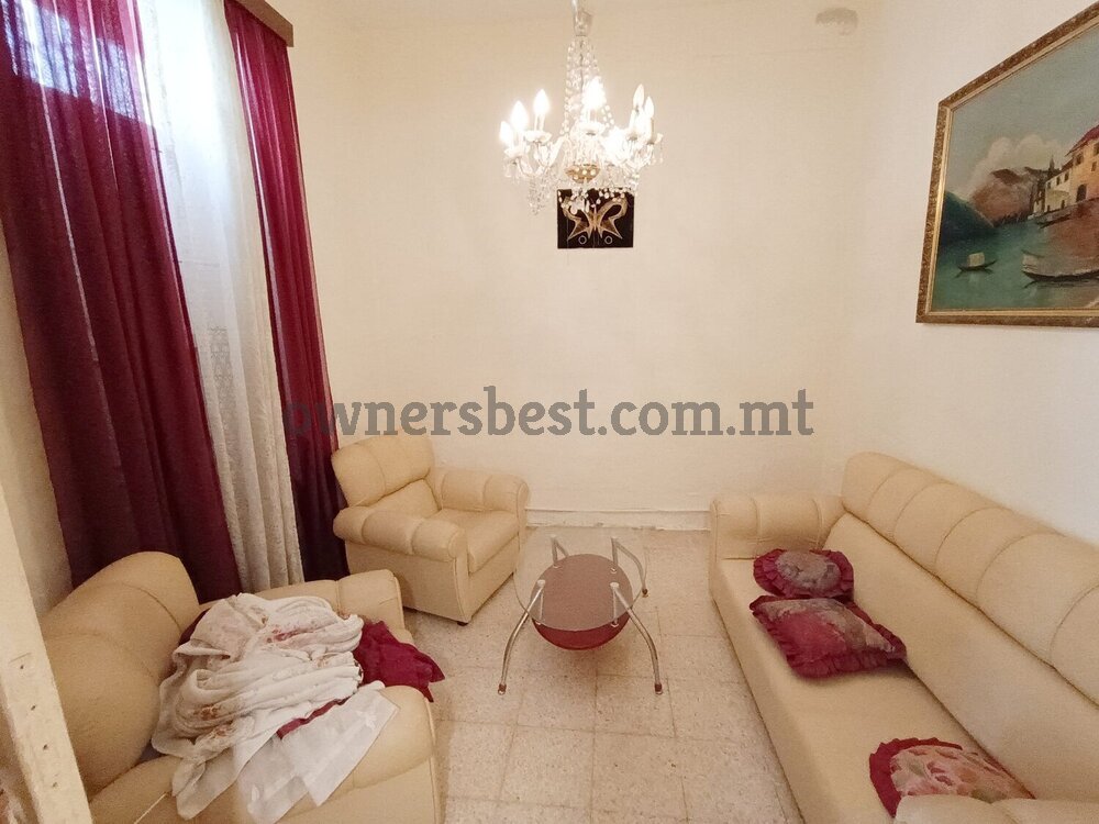 townhouse-in-paola