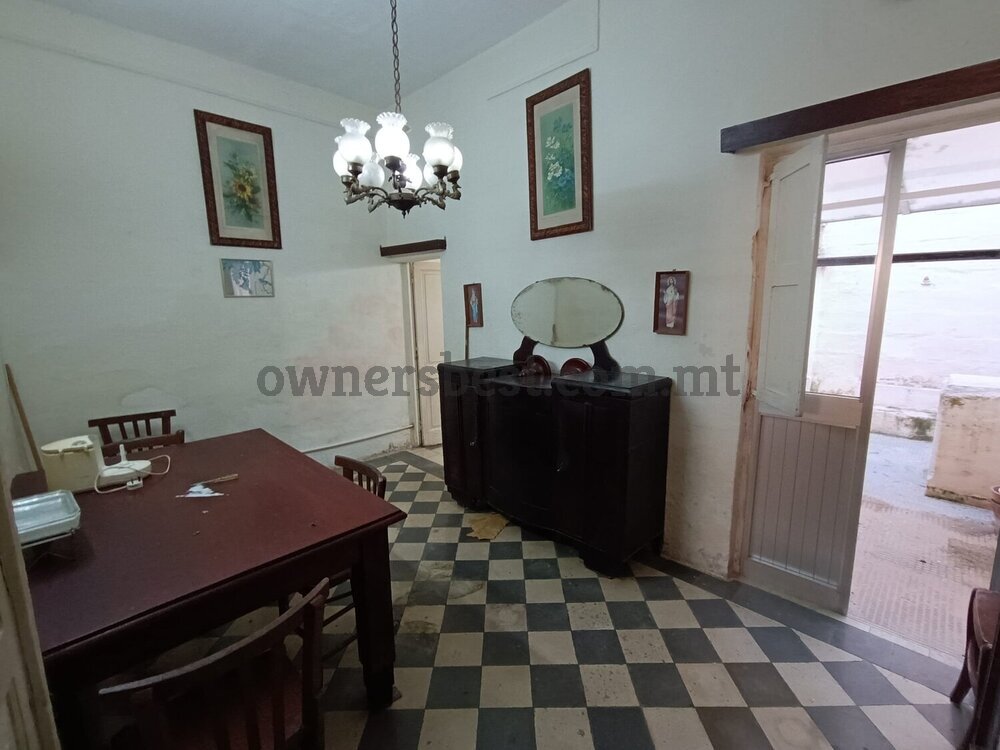townhouse-in-paola