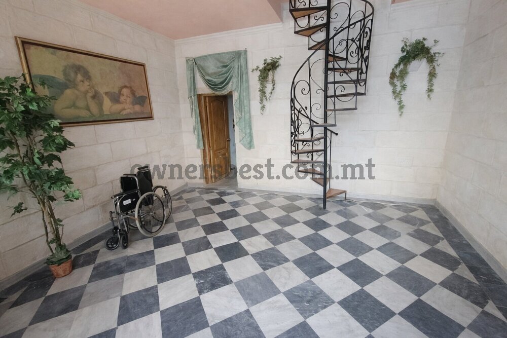 maisonette-duplex-in-floriana