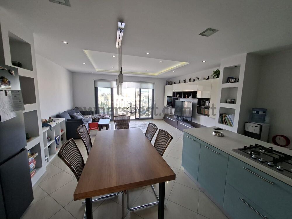 penthouse-in-mosta
