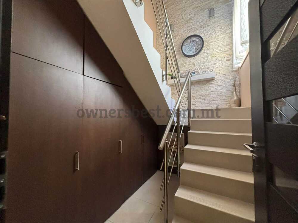 maisonette-in-zabbar
