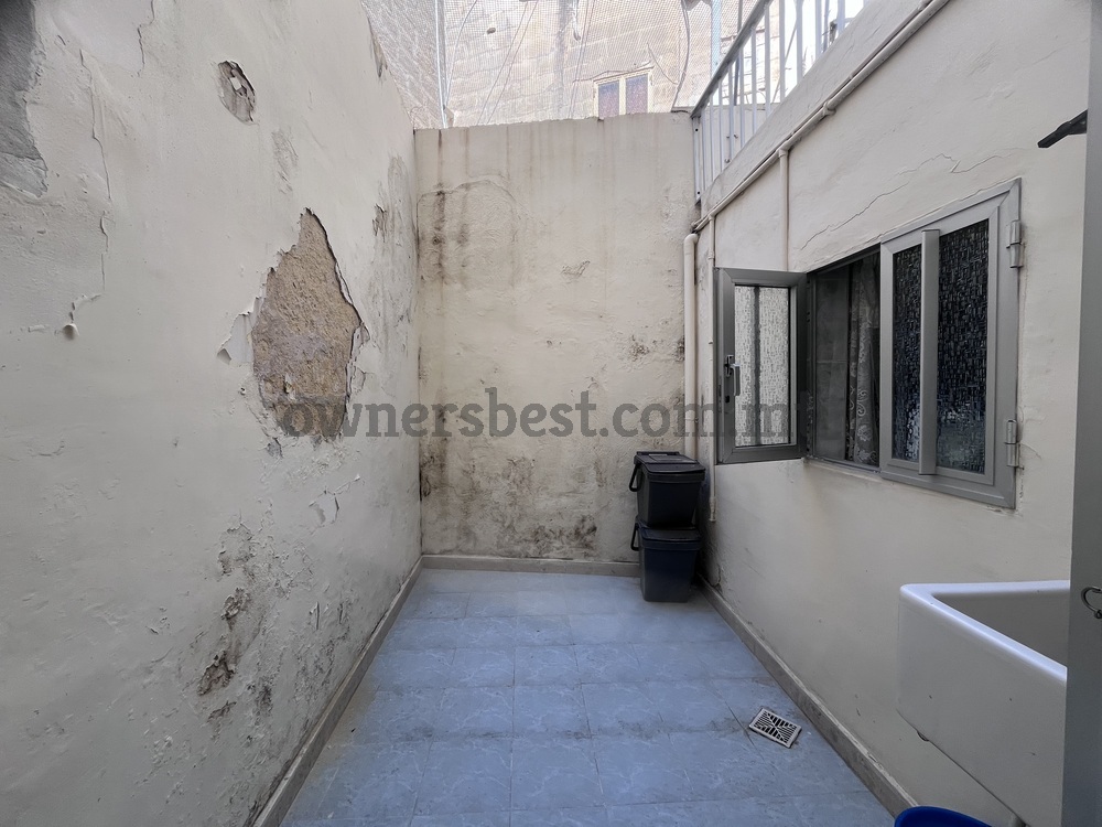 townhouse-in-st-venera
