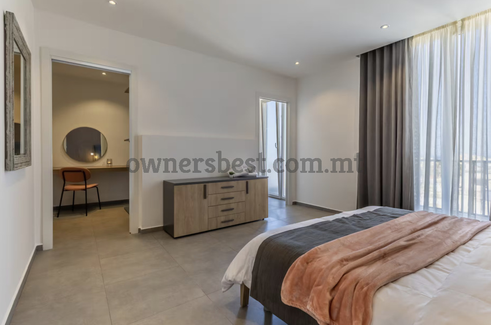 penthouse-in-pembroke