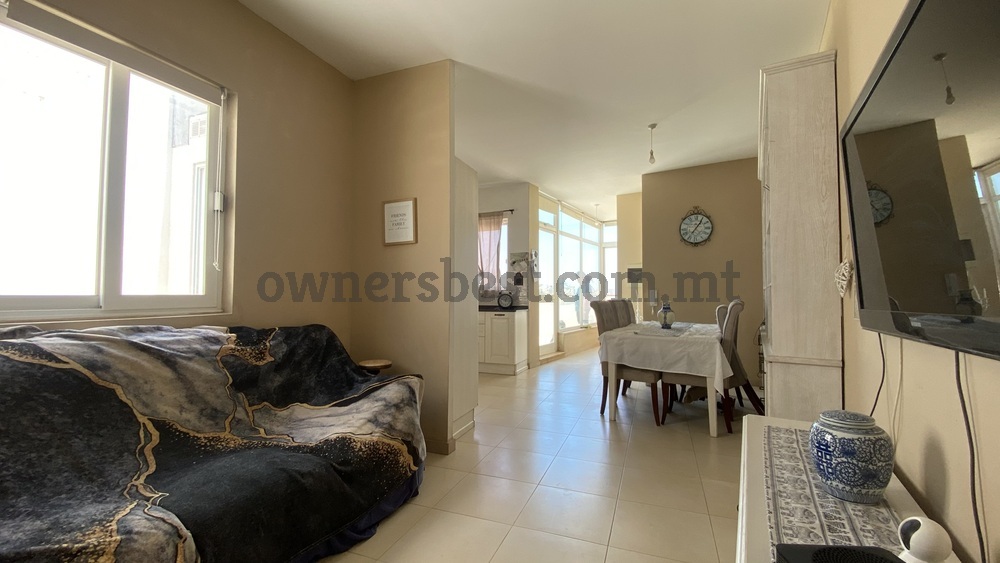 penthouse-in-mosta