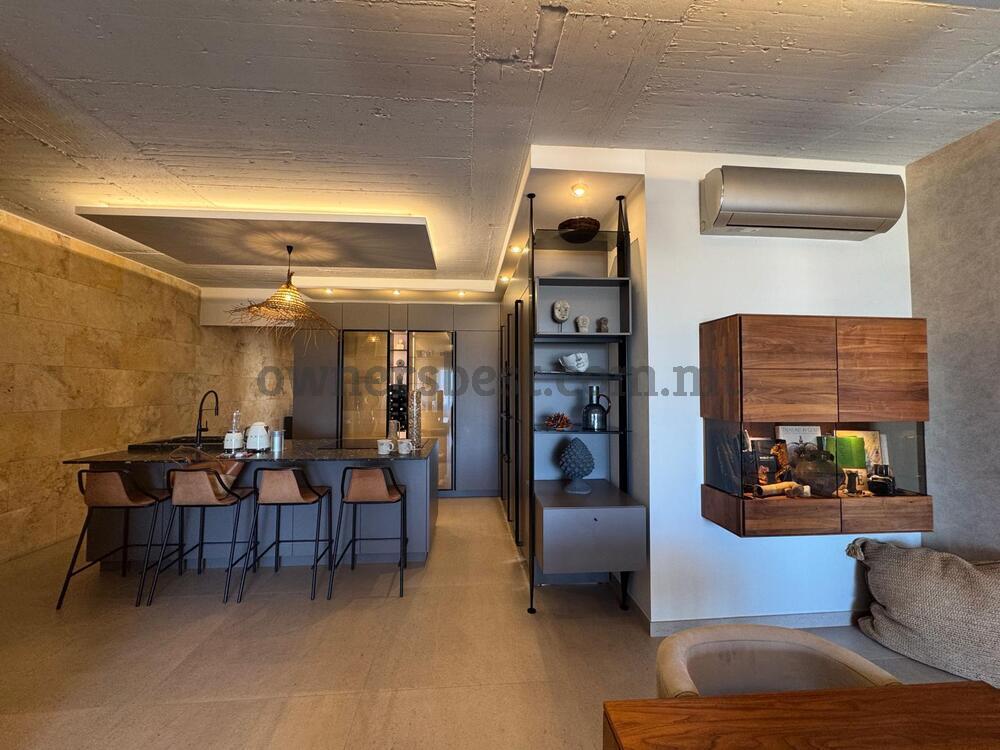penthouse-in-manikata