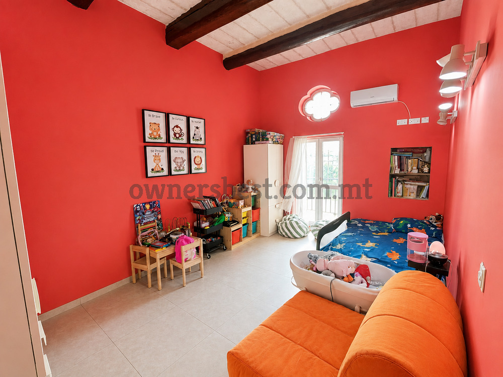 house-of-character-in-rabat