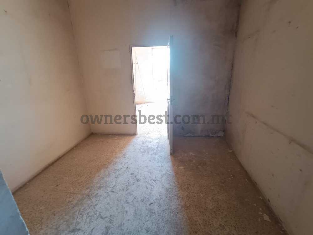 maisonette-solitary-in-birkirkara