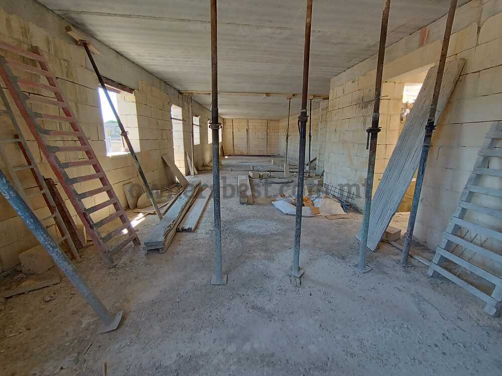 commercial-in-qormi