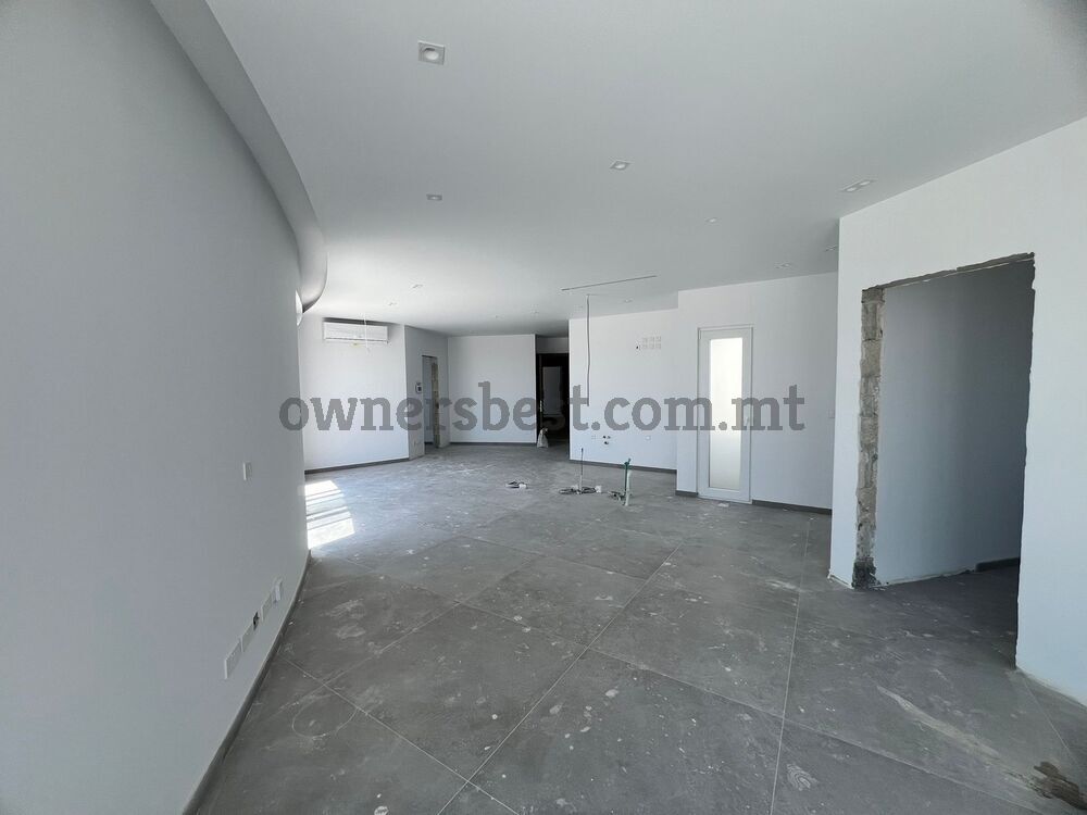 penthouse-in-siggiewi
